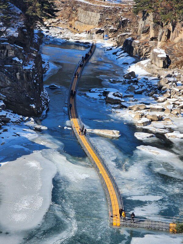 철원 한탄강 얼음 트레킹 축제. 촬영 정성훈