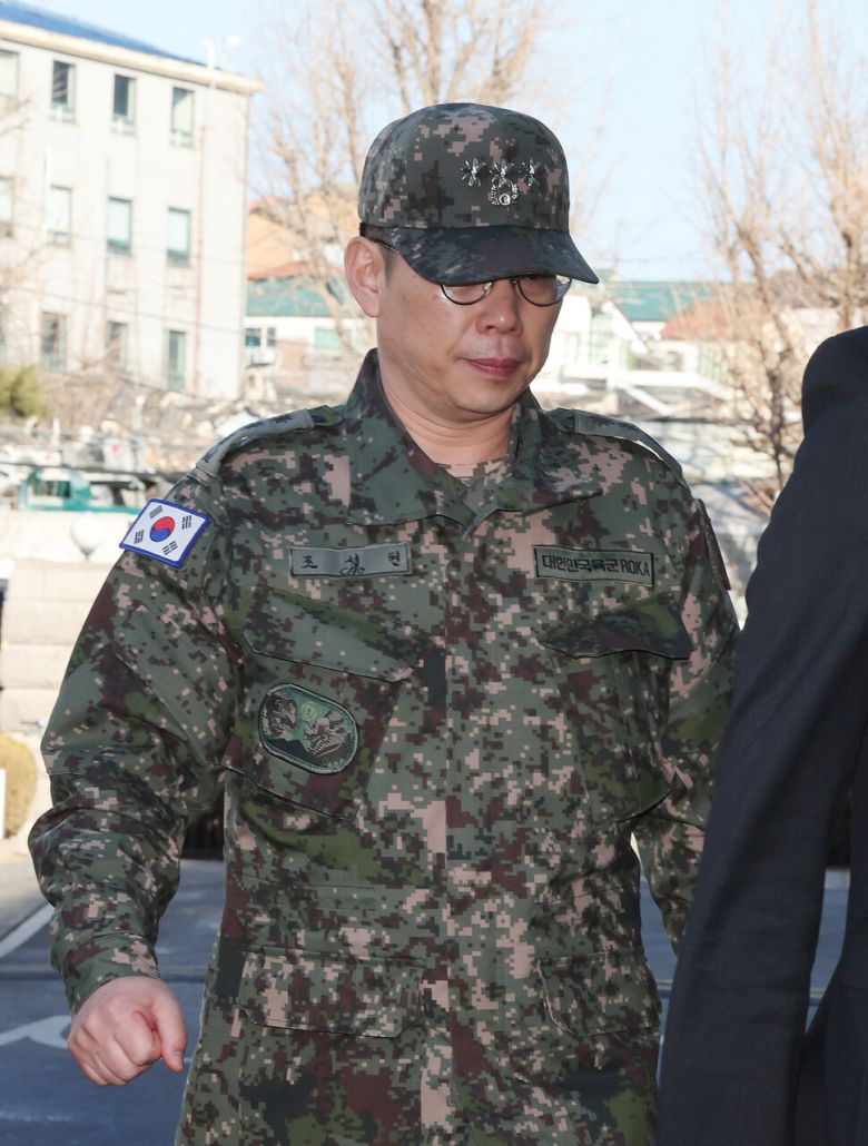 조성현 수도방위사령부 제1경비단장이 2025년 2월13일 서울 종로구 헌법재판소 재판정에 출석하고 있다. 한겨레 신소영 기자 viator@hani.co.kr