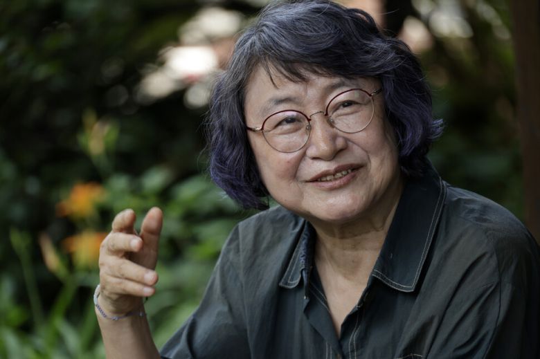 2025년 6월23일 오후 서울 마포구 공덕동 한겨레신문사에서 ‘유숙열의 뉴욕 페미니즘 리포트’의 저자 유숙열 이프북스 대표가 한겨레21과 인터뷰하고 있다. 김명진 기자