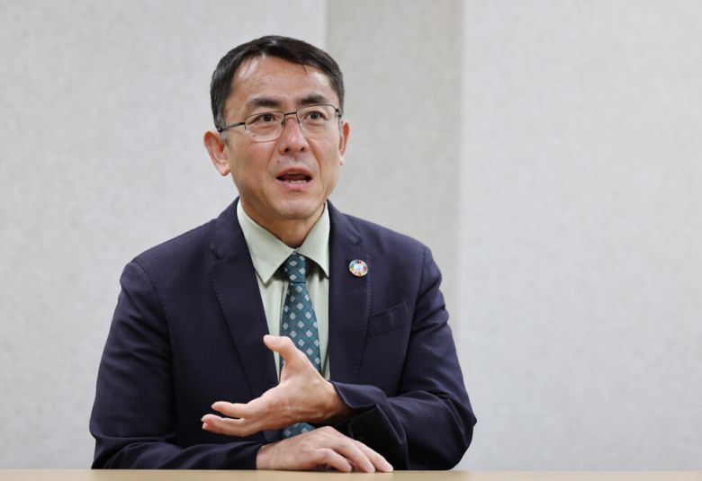 오보카타 도모야 유엔 ‘현대판 노예제’ 특별보고관이 2025년 7월4일 서울 중구 국가인권위원회에서 열린 ‘이주정책 포럼\'에 참석한 뒤 한겨레21과 인터뷰하고 있다. 신소영 기자 viator@hani.co.kr