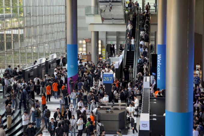 14일 서울 강남구 코엑스에서 개막한 아마존웹서비스(AWS)의 연례 행사 'AWS 서밋 서울' 행사장./사진=성시호 기자 shsung@