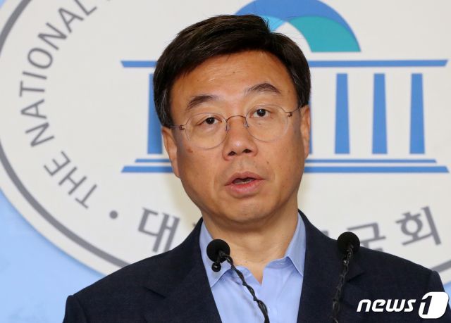 미래통합당 코로나19 대책 특별위원회 위원장으로 내정된 신상진 전 의원./사진=뉴스1