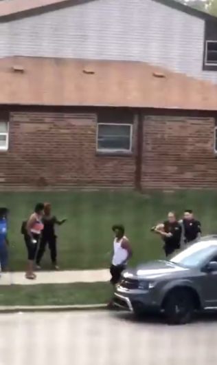 /사진=레이션 화이트 트위터 갈무리