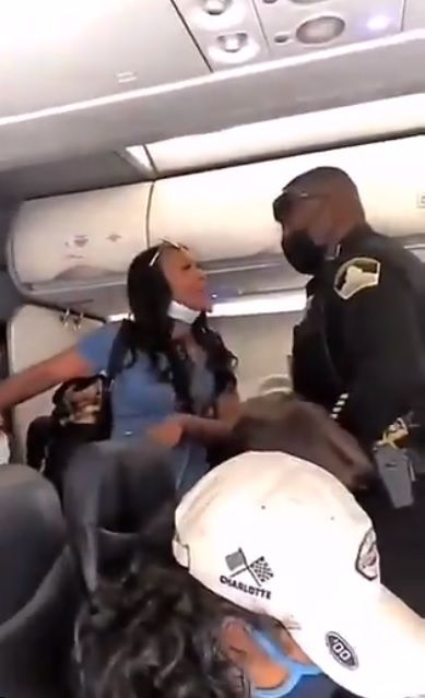 /사진=에디 드 산티 트위터 갈무리