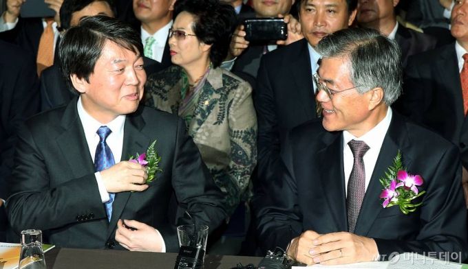 2012년 대선 당시 민주통합당 문재인,무소속 안철수 대통령 후보 /사진=뉴스1