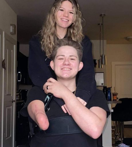 로렌 사우어스와 여자친구 사비아 레이체. /사진=인스타그램 캡쳐