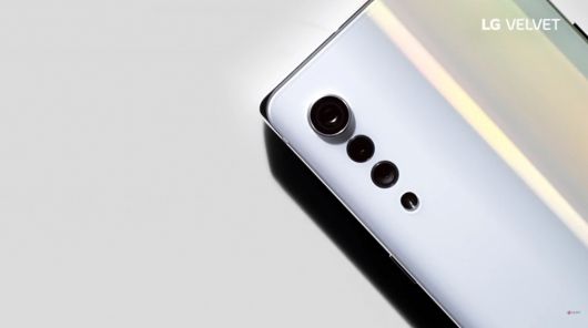 LG전자가 지난해 출시한 전략 스마트폰 'LG 벨벳' 후면 /사진=LG전자