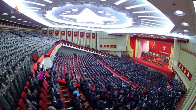 북한 조선중앙TV는 지난 7일 평양에서 김정은 국무위원장이 참석한 가운데 노동당 제8차 대회 3일차 회의가 열렸다고 8일 보도하고 있다. / 사진제공=뉴시스(조선중앙TV 캡처)