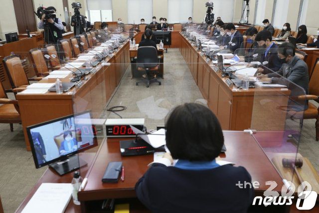 4일 오전 서울 여의도 국회 행정안전위원회 박순영 중앙선거관리위원회 위원 후보자 인사청문회가 국민의힘 의원들이 불참한 가운데 열리고 있다. /사진=뉴스1