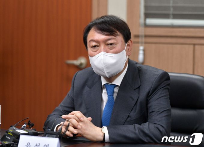 윤석열 국민의힘 대선 경선 후보가 서울 종로구 기독교회관에서 열린 한국교회 대표연합기관 및 평신도단체와 간담회에서 인사말을 하고 있다. /사진=뉴스1