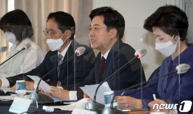 이준석 국민의힘 대표가 3일 서울 중구 한국프레스센터에서 열린 관훈토론회에서 모두발언을 하고 있다. /사진=뉴스1