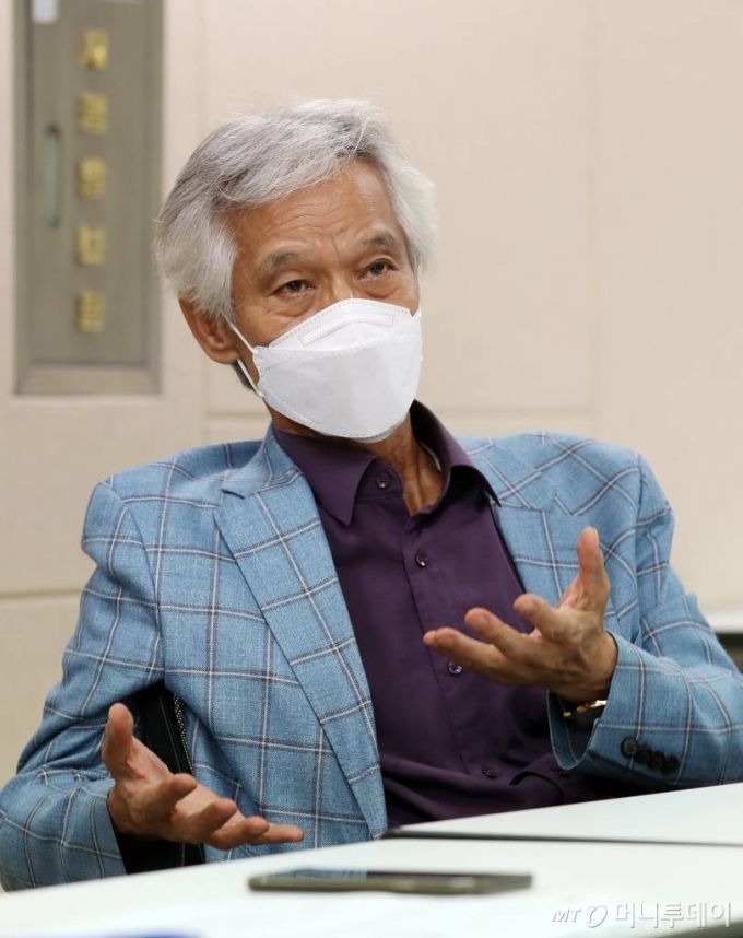 송호근 포스텍 석좌교수. /사진=김휘선 기자 hwijpg@