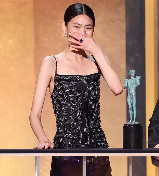 넷플릭스 오리지널 시리즈 '오징어 게임'으로 미국배우조합상 여우주연상을 수상한 모델 겸 배우 정호연./사진=AFP/뉴스1