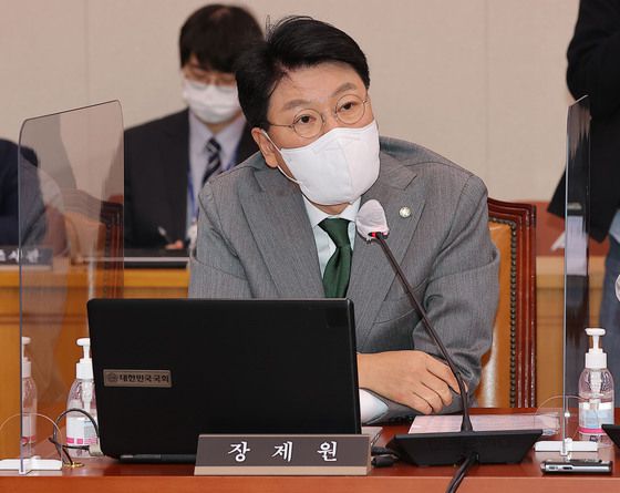 장제원 국민의힘 법사위 간사가 7일 오후 서울 여의도 국회에서 열린 법제사법위원회 전체회의에서 발언하고 있다. /사진=뉴스1