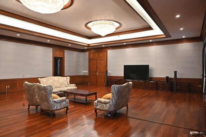 역대 대통령이 쓰던 청와대 관저 거실/사진제공=대통령실