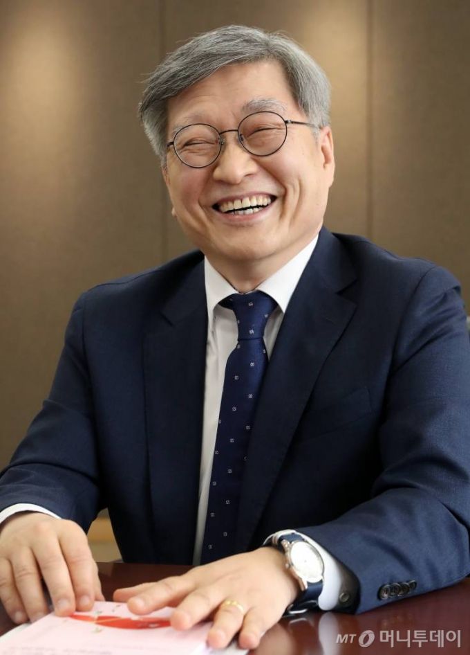 11일 최진섭 연세암병원 병원장 인터뷰 /사진=홍봉진기자 honggga@