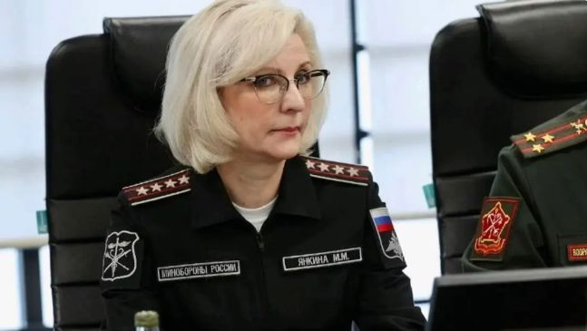 지난 2월에는 국방부 재정 지원 부서의 책임자였던 마리나 얀키나(58)가 상트페테르부르크의 한 건물 창문에서 떨어져 사망했다. /사진=인디펜던트지 갈무리