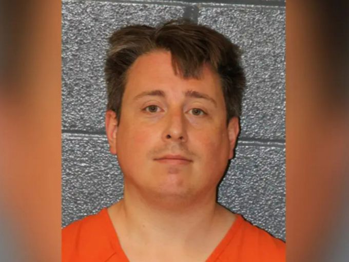 미국 노스캐롤라이나주 아동 정신과 의사인 데이비드 테이텀. /사진=메클렌버그 카운티 보안관 사무실