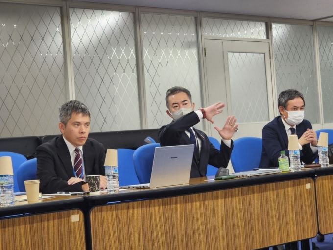 일본노동조합총연합회(렌고·RENGO) 관계자가 지난 16일 고용노동부 공동 취재단의 질문에 답하고 있다. /사진=조규희 기자