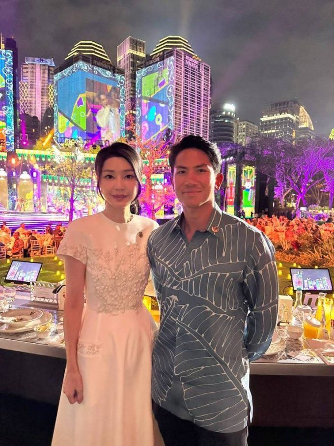 윤석열 대통령 부인 김건희 여사가 지난해 9월6일(현지시간) 자카르타 겔로라 봉 카르노 경기장 인근 공원에서 열린 아세안 정상회의 갈라 만찬에서 브루나이 압둘 마틴 왕자와 기념촬영하고 있다. /사진=뉴시스(공동취재)