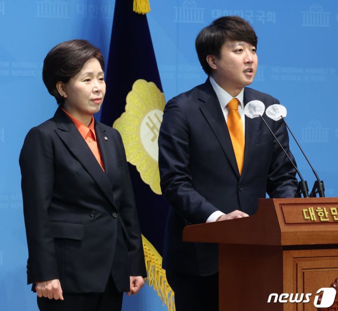 이준석 개혁신당 대표가 5일 서울 여의도 국회 소통관에서 국민의힘의 '서울 확장정책' 관련 기자회견을 하고 있다. /사진=뉴스1