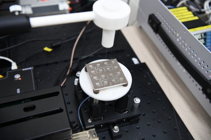 한국표준과학연구원(KRISS·표준연)이 개발한 6G 안테나 성능 측정 센서. /사진=표준연