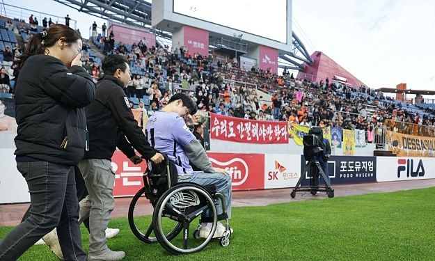 지난해 11월 11일 제주 서귀포월드컵경기장에서 열린 골키퍼 유연수의 은퇴식./사진=뉴스1(제주 유나이티드 제공)