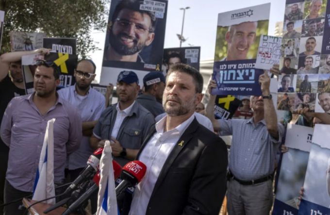 베잘렐 스모트리치 이스라엘 재무장관이 '베냐민 네타냐후 이스라엘 총리 축출'을 앞세워 최근 조 바이든 미국 대통령이 공개한 '이스라엘의 3단계 휴전안'을 반대했다. /AFPBBNews=뉴스1