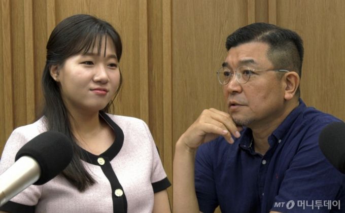 박성민 더불어민주당 전 최고위원(왼쪽), 정덕현 문화평론가 /사진=터치다[the300]캡처화면