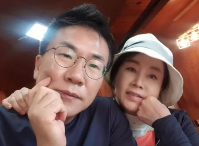 왼쪽부터 유영재와 선우은숙. /사진=MBN '속풀이쇼동치미'