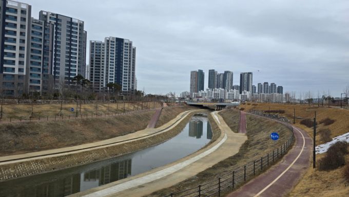 하수가 지나는 대곶천./사진=권현수기자