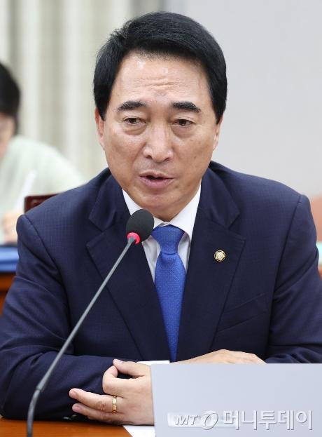 박수현 더불어민주당 의원이 2024년6월18일 오전 서울 여의도 국회에서 열린 국회운영위 첫 전체회의에서 발언하고 있다. / 사진제공=뉴시스