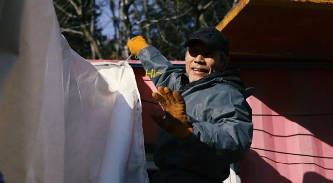 배우 최여진이 지난해 SBS '신발 벗고 돌싱포맨'에서 언급했던 새아버지를 유튜브 채널을 통해 공개했다./사진=유튜브 영상 갈무리