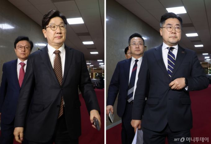 [서울=뉴시스] 고승민 기자 = 권성동(왼쪽 사진) 국민의힘 원내대표와 박찬대 더불어민주당 원내대표가 국회의장 주재 여야 원내대표 회동을 위해 31일 서울 여의도 국회 의장실로 각각 향하고 있다. 2025.03.31. kkssmm99@newsis.com /사진=고승민