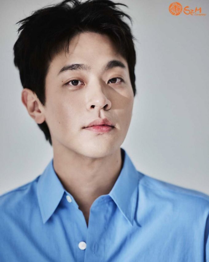 배우 박정민이 시력을 잃은 부친을 위해 오디오북을 출간했다고 밝혔다. /사진=소속사 샘컴퍼니 인스타그램 갈무리