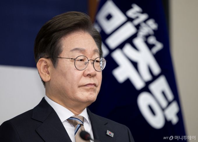 이재명 더불어민주당 대선 경선 후보가 16일 서울 여의도 국회에서 열린 공명선거 실천 협약식에 참석해 있다. /사진=뉴스1