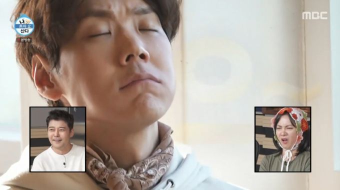 초밥에 소주를 마시는 카이. /사진=MBC '나 혼자 산다' 캡처