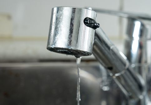 경기 남양주시 진전읍과 오남읍 일대에 상수도관 누수로 단수가 발생해 주민들이 불편을 겪고 있다./사진=게티이미지뱅크