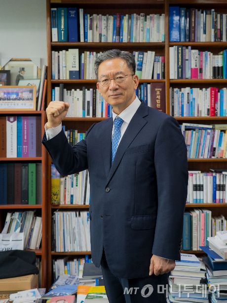 정성호 더불어민주당 의원 인터뷰. / 사진=머니투데이 박상곤 기자