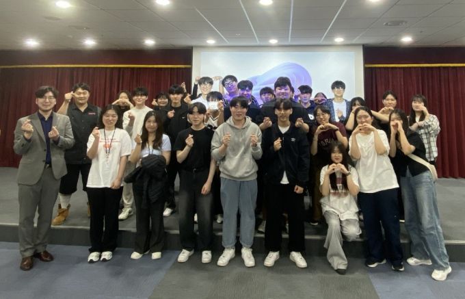 '휠체어용 스토퍼' 사용성 평가·현장 학습에 참여한 경동대 작업치료학과 학생들./사진제공=경동대