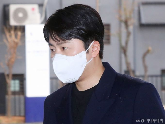 가수 이루. /사진=머니투데이 DB