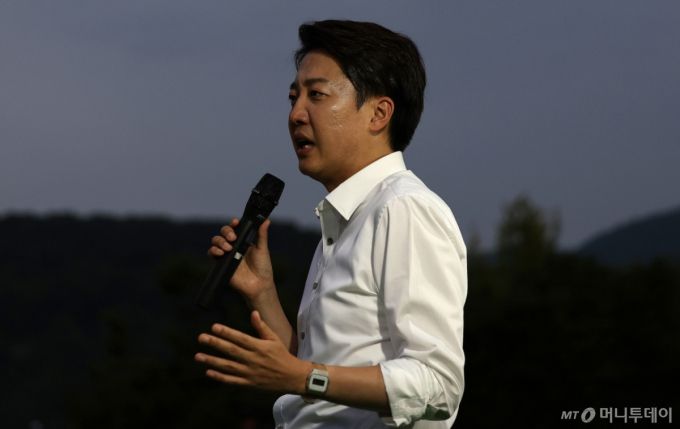 이준석 개혁신당 대선 후보가 2일 대구 수성구 수성못 상화동산에서 열린 집중유세에서 지지를 호소하고 있다. 2025.06.02.  /사진=이무열