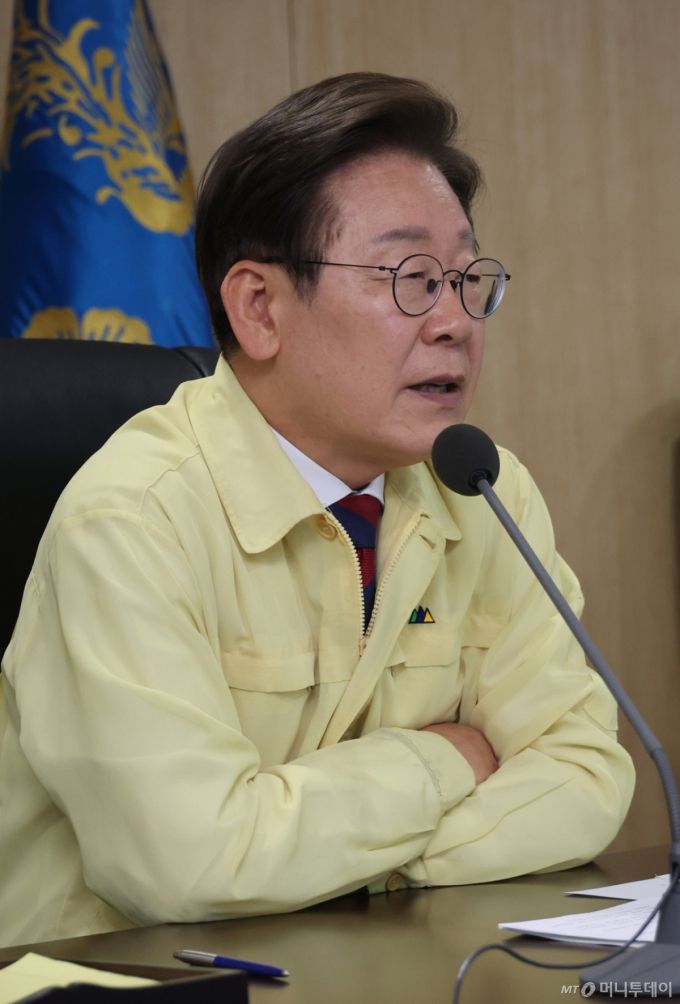 [서울=뉴시스] 고범준 기자 = 이재명 대통령이 5일 서울 용산구 대통령실 청사에서 열린 안전치안점검회의에서 발언하고 있다. (대통령실통신사진기자단) 2025.06.05. bjko@newsis.com /사진=