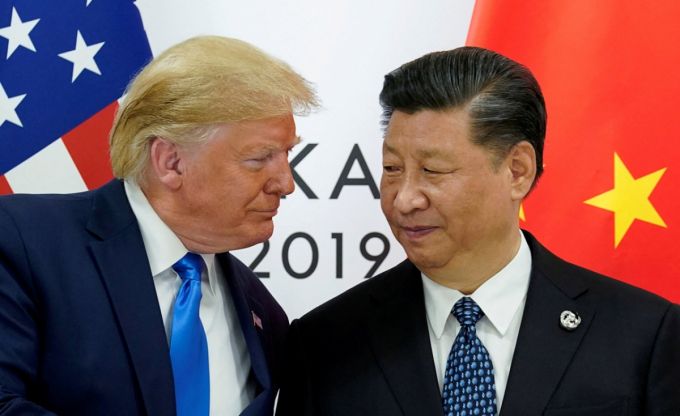 도널드 트럼프 미국 대통령이 2019년 6월 29일 일본 오사카에서 열린 G20 정상회의에서 시진핑 중국 국가주석과 양자 회담을 시작하고 있다. /로이터=뉴스1