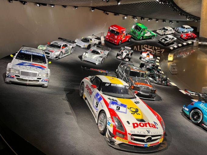 벤츠 박물관의 마지막을 장식한 레이싱카들/사진= 임찬영 기자