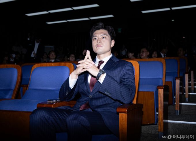 (서울=뉴스1) 이재명 기자 = 김용태 국민의힘 비상대책위원장이 9일 오후 서울 여의도 국회에서 열린 의원총회에 참석해 있다. 2025.6.9/뉴스1  Copyright (C) 뉴스1. All rights reserved. 무단 전재 및 재배포,  AI학습 이용 금지. /사진=(서울=뉴스1) 이재명 기자