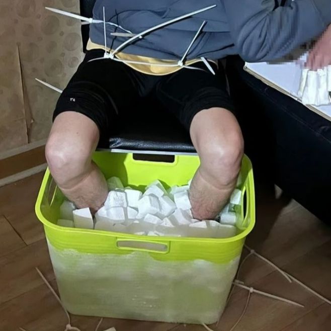 대만의 한 남성이 고액의 보험금을 받아내고자 10시간 동안 드라이아이스에 발을 넣는 사건이 발생했다. 이 남성은 통증을 견디지 못할 상황을 대비해 자기 몸을 의자에 케이블 타이로 묶었다. /사진=홍콩 SCMP 캡처