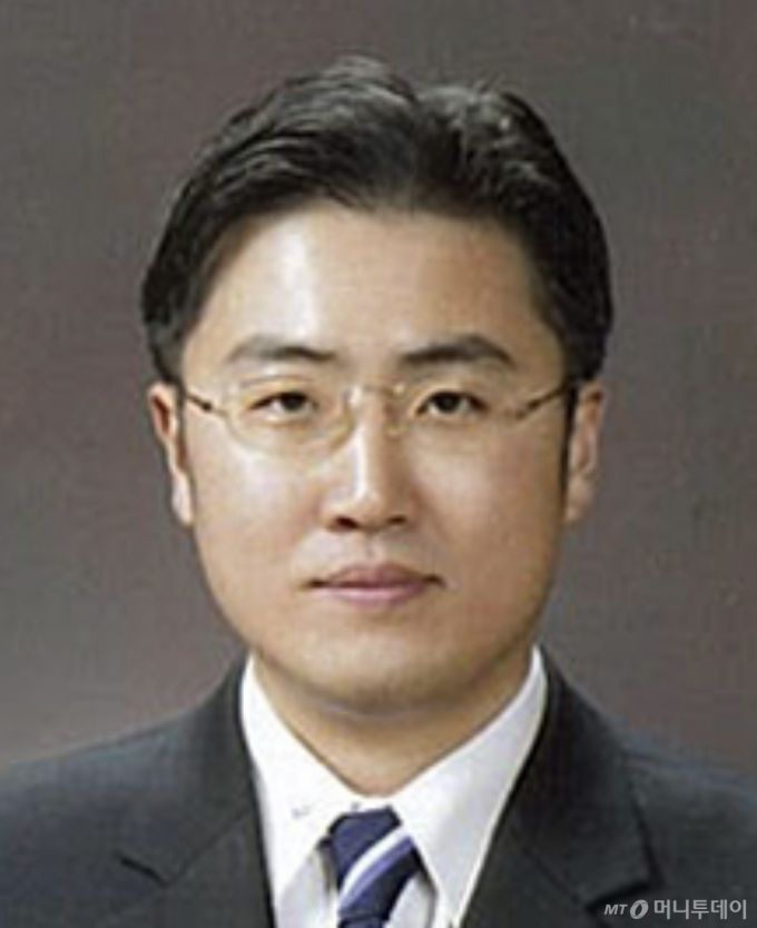 (서울=뉴스1) 이재명 기자 = 이재명 대통령이 29일 법무부 차관에 이진수 대검찰청 형사부장을 임명했다. (대통령실 제공. 재판매 및 DB 금지) 2025.6.29/뉴스1  Copyright (C) 뉴스1. All rights reserved. 무단 전재 및 재배포,  AI학습 이용 금지. /사진=(서울=뉴스1) 이재명 기자