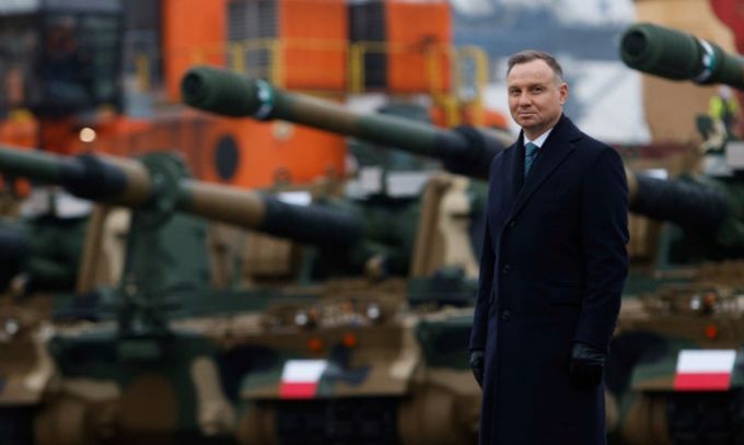 안제이 두다 폴란드 대통령이 2022년 12월 폴란드 그디니아항에서 열린 한국산 K9 자주포와 K2 전차 입고식에 참석해 기자회견을 하고 있다. / AP=뉴시스