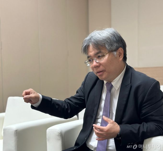 천중현 대만 경제부 에너지국 국장이 7월3일 부산 벡스코에서 머니투데이와 인터뷰 하는 모습/사진=권다희 기자